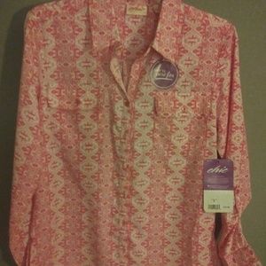 Gorgeous blouse for spring